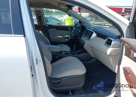 2018 Kia Sorento 2.4L Lx из США, поврежденный, VIN 5XYPG4A30JG376946